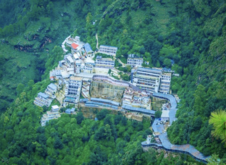 Yoga retreat in Jammu Kashmir mountains meditation wellness retreat India